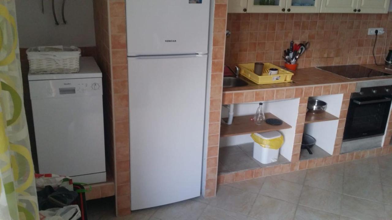 Apartmani Rab - Adrijana & Aleksandra Banjol Extérieur photo