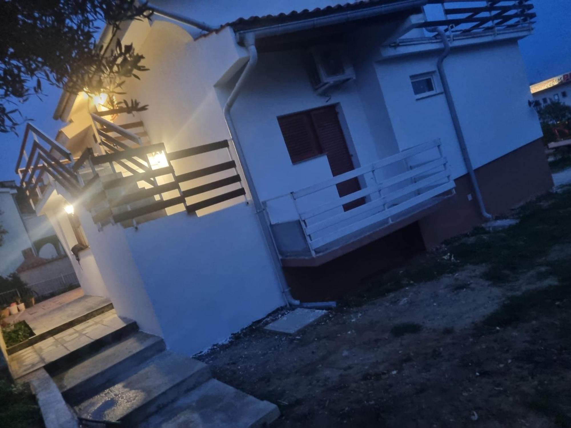 Apartmani Rab - Adrijana & Aleksandra Banjol Extérieur photo
