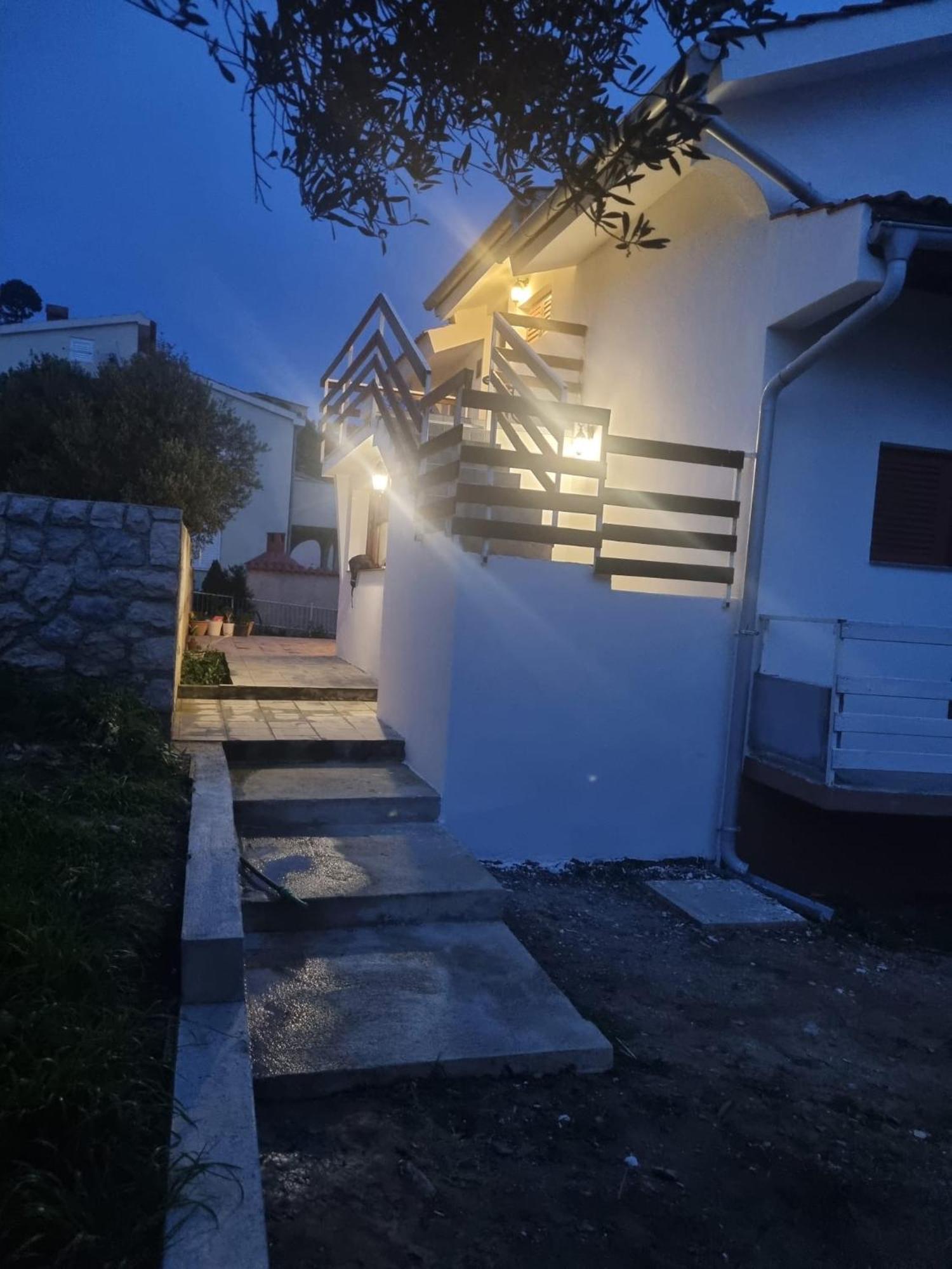 Apartmani Rab - Adrijana & Aleksandra Banjol Extérieur photo